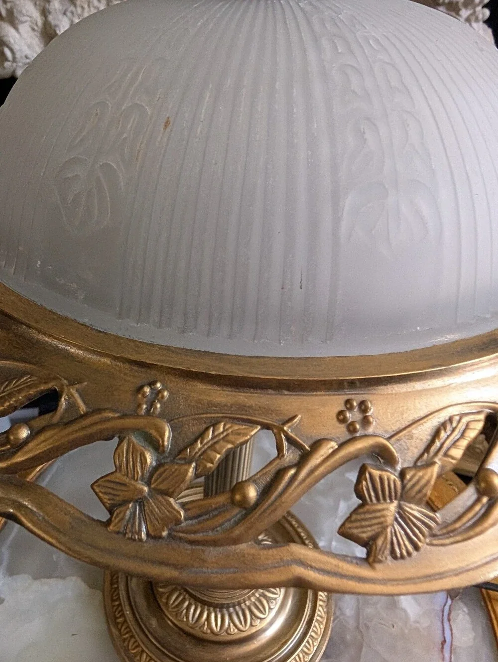 Vintage MCM/Art Deco Gold Floral Frosted Glass 2 Lights Metal Table Accent Lamp